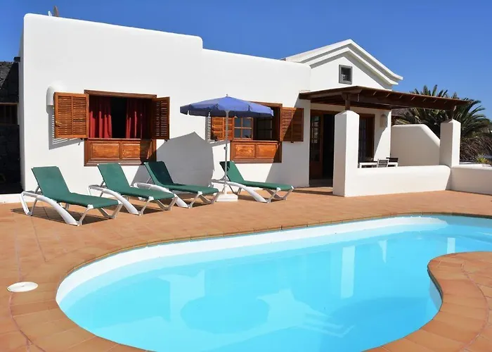 Private With Pool Faro Park