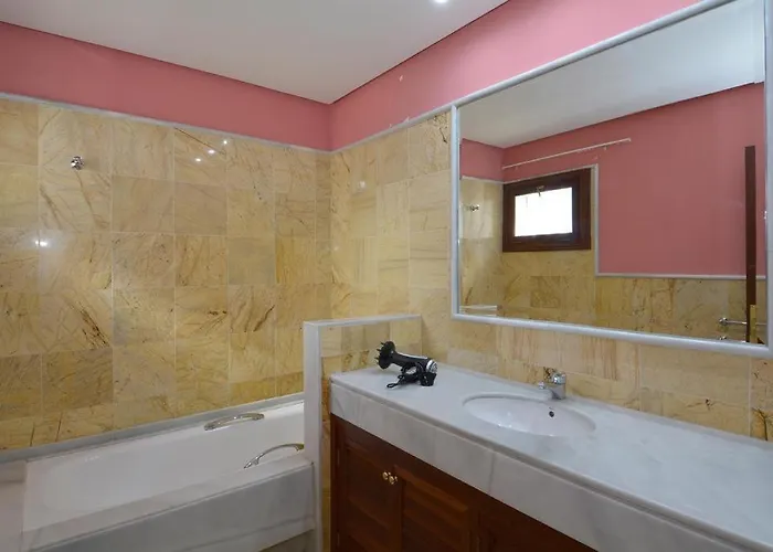 Private With Pool Faro Park 빌라 플라야블랑카